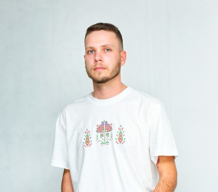 Мъжка тениска САМОКОВ, бродерия, Зашиви | Дрехи с бродерия тениски с шевици